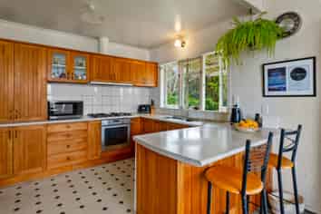 264 Glenbrook Beach Road, Glenbrook