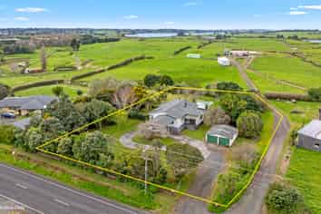 264 Glenbrook Beach Road, Glenbrook