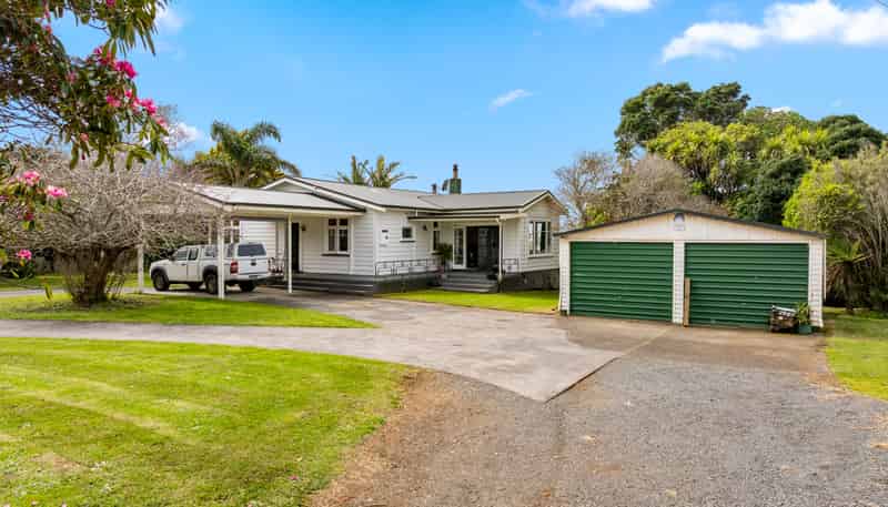 264 Glenbrook Beach Road, Glenbrook
