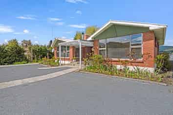 95/97 Main Road, Clinton and Surrounds