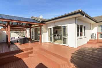 15 Astor Place, Welcome Bay