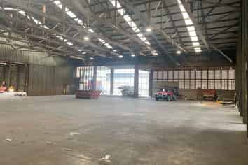 Prime Industrial Warehouse Sublease Opportunity