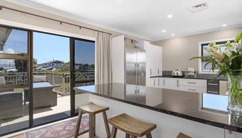 32 Briarley Street, Avenues