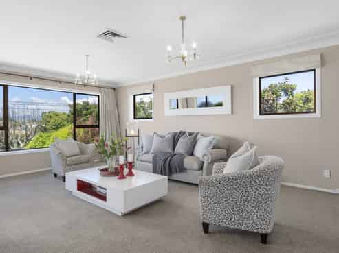32 Briarley Street, Avenues