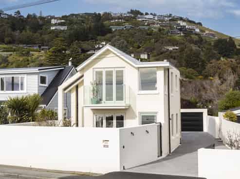 228 Main Road, Redcliffs