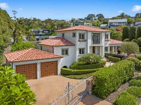 15 Whale Cove, Stanmore Bay