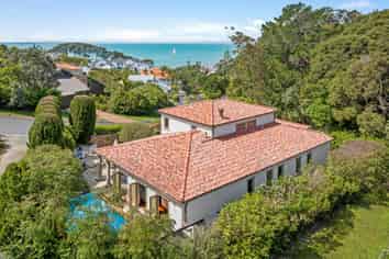 15 Whale Cove, Red Beach