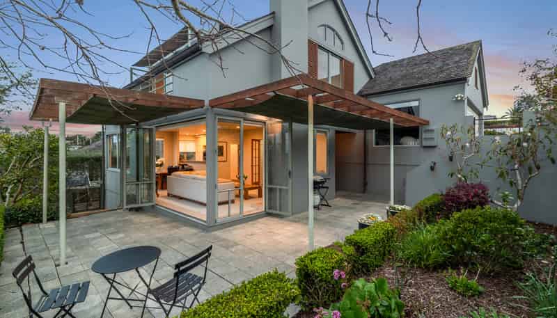 8 Brown Street, Hauraki