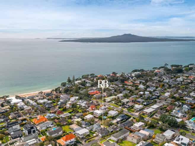 8 Brown Street, Hauraki
