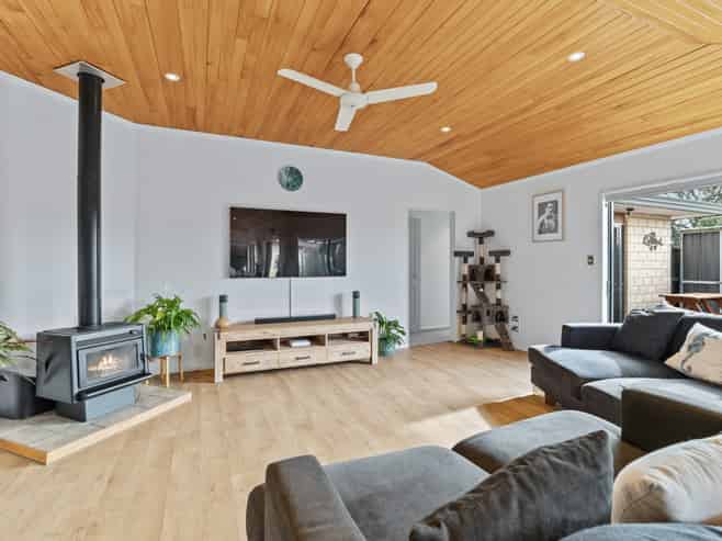 44 Bermuda Place, One Tree Point