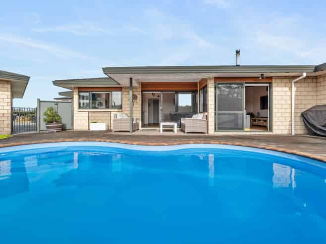 44 Bermuda Place, One Tree Point