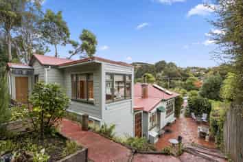 2 Bacon Street, Broad Bay