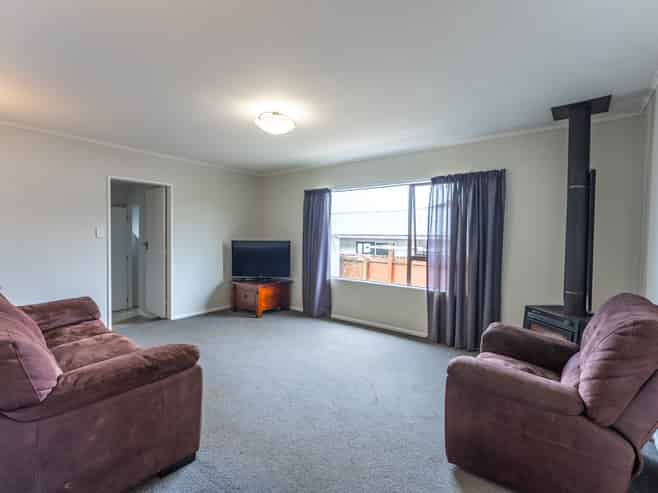 27a Hollis Road, Paraparaumu