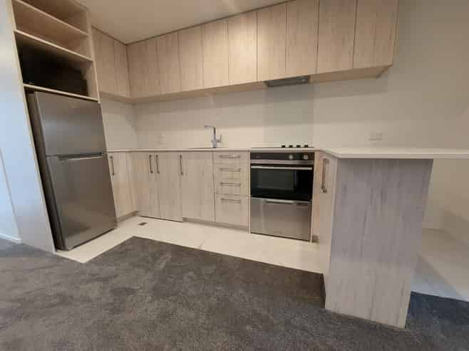 6A/87 Taikata Road, Te Atatu Peninsula