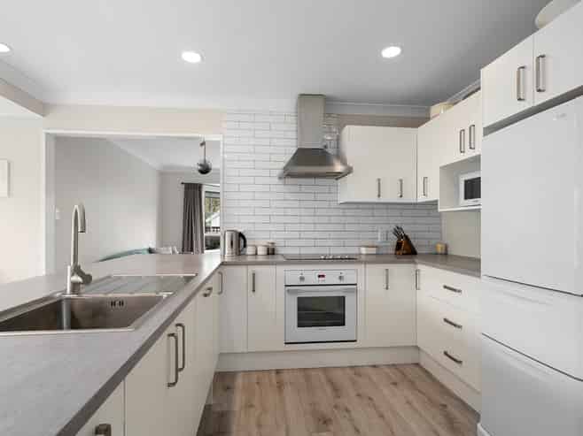 15 Marlowe Drive, Cambridge