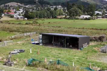 90 Water Street, KAITANGATA