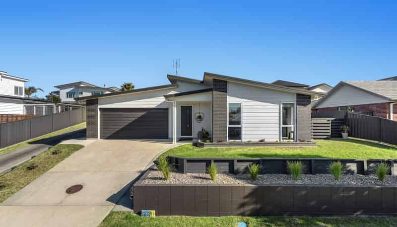 33 Omega Place, Coastlands