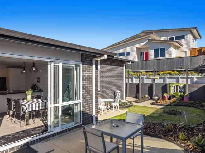 33 Omega Place, Coastlands