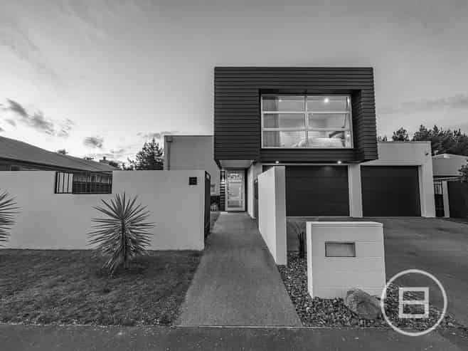 12 Reka Street, PARKLANDS