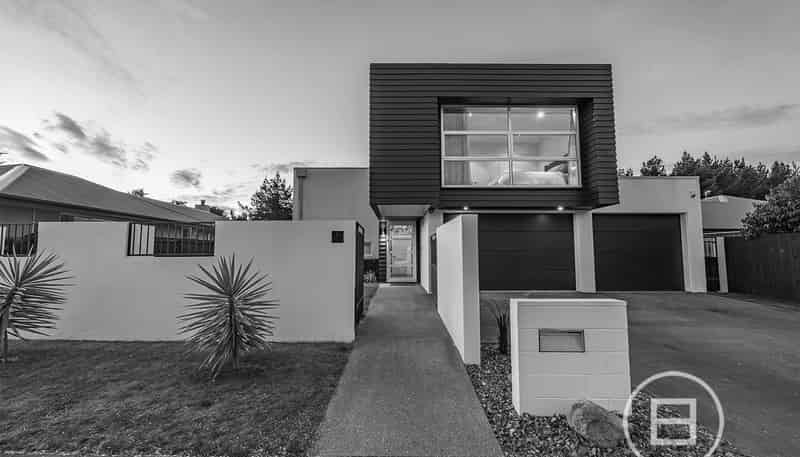 12 Reka Street, PARKLANDS