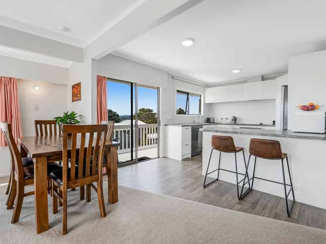 22 Alexander Road, Algies Bay