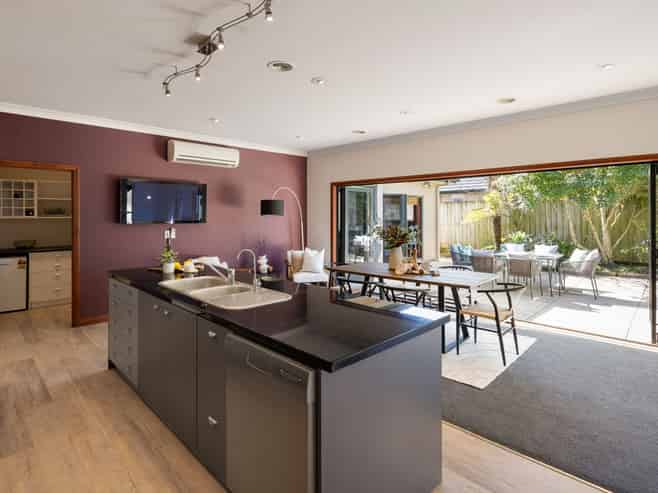 6 Merlin Close, Huntington
