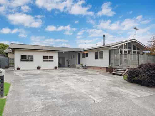 14 Churchill Street, Pukekohe