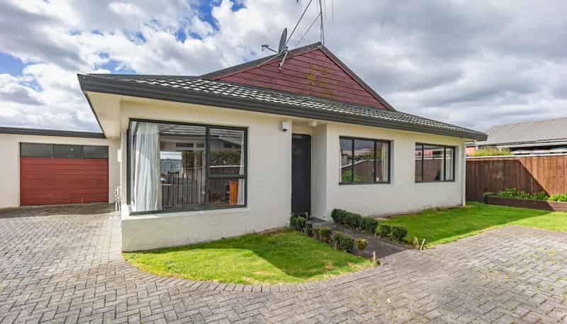 174B Bartholomew Road, Levin