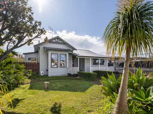 23 Kennedy Road, Napier South