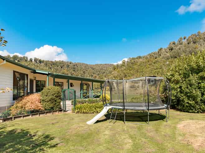 1084 Nikau Road, SH67, Mokihinui