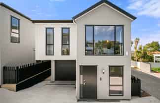 34A Ian Sage Avenue, Torbay