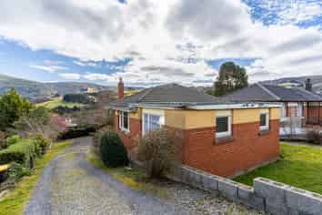 293 Pine Hill Road, Liberton
