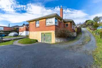 293 Pine Hill Road, Liberton