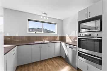 2 Emlyn Place, Avondale