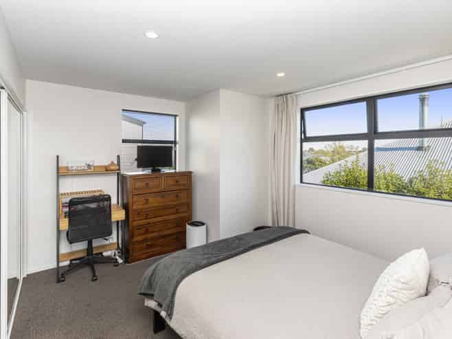 2/38 Wildberry Street, Woolston