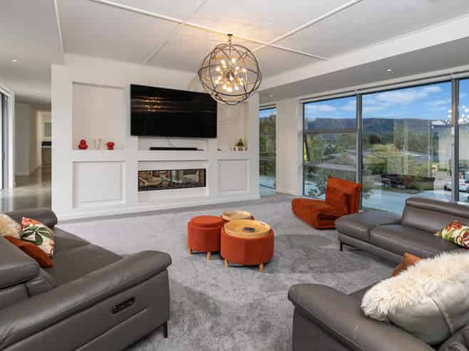 10 Bevan Place, Wanaka