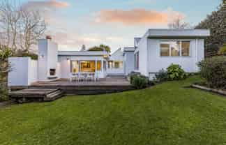 16 Prestige Place, Castor Bay