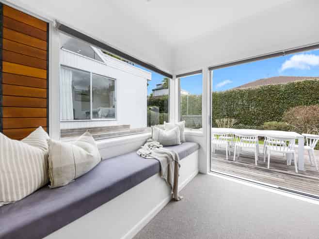 16 Prestige Place, Castor Bay