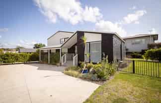 1 Alexander Place, Papamoa