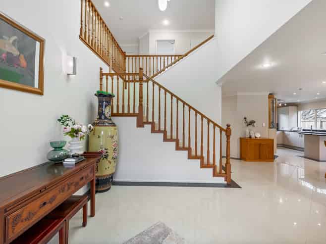 18 Tollana Road, Te Atatu Peninsula