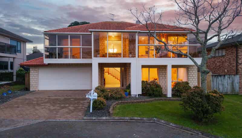 18 Tollana Road, Te Atatu Peninsula