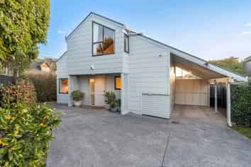 28a Gladstone Road, Northcote