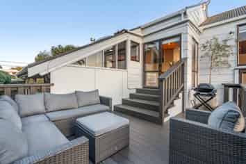 28a Gladstone Road, Northcote