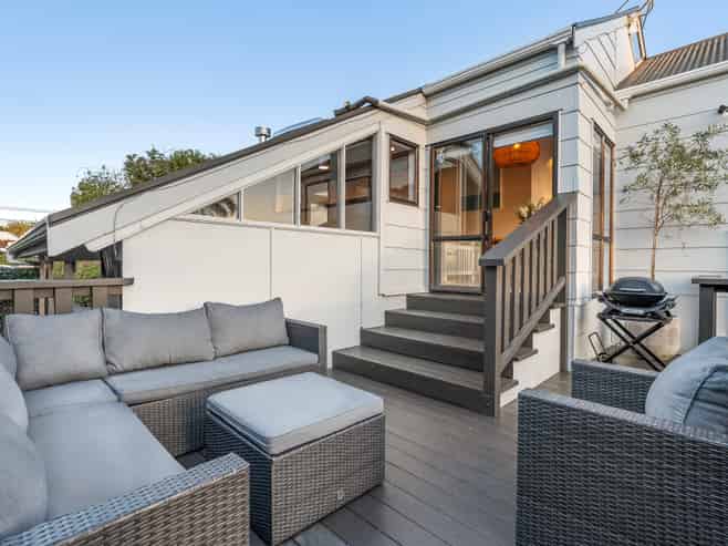 28a Gladstone Road, Northcote
