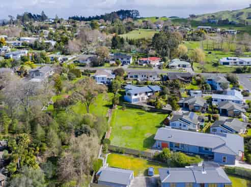 12 Abbot Avenue, Waipawa