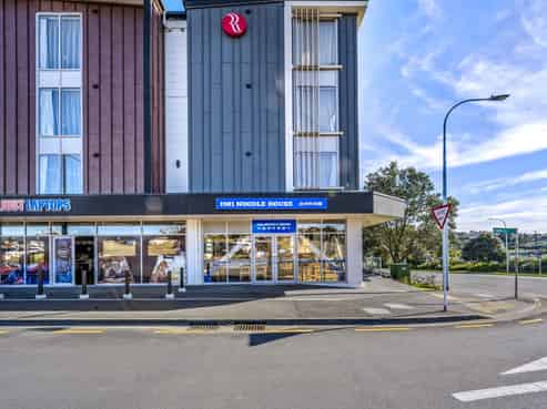 Prime Albany restaurant investment