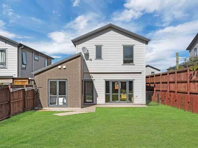 83 Kaimoana Street, Weymouth