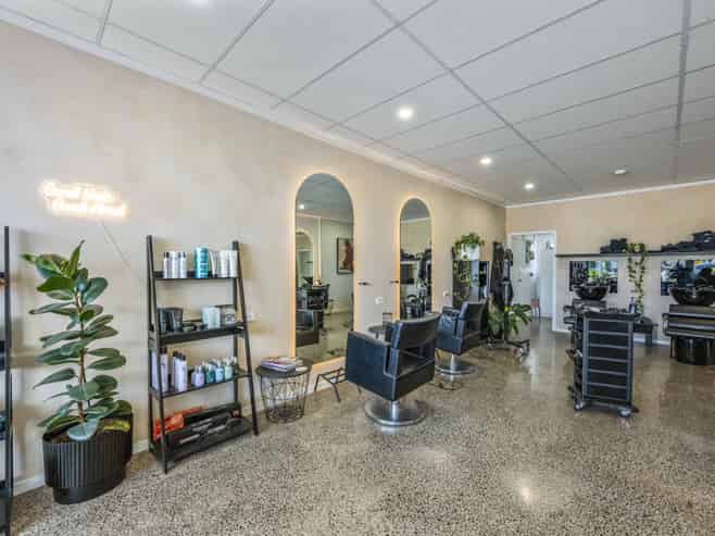 Freehold Multi-Tenanted Investment
