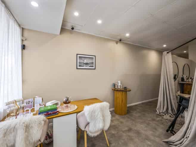Freehold Multi-Tenanted Investment