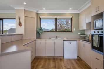 4 Blundell Place, Katikati